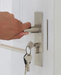 Super Locksmith Service Miami, FL 305-744-5775 Super Locksmith Service Miami, FL 305-744-5775 - re-key-locks