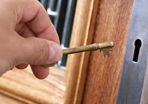 Super Locksmith Service Miami, FL 305-744-5775 - change-locks-service